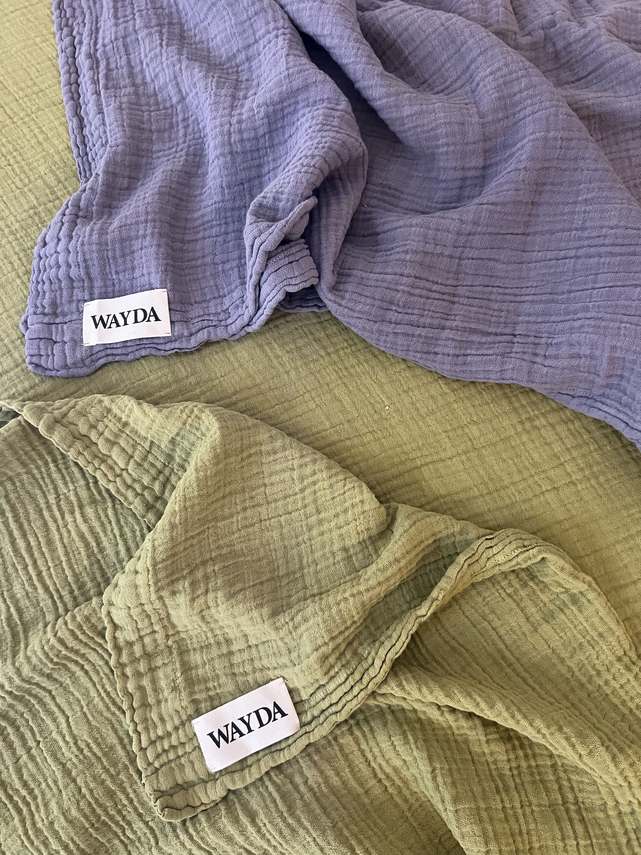 Bed Throw in GREEN Blend-3