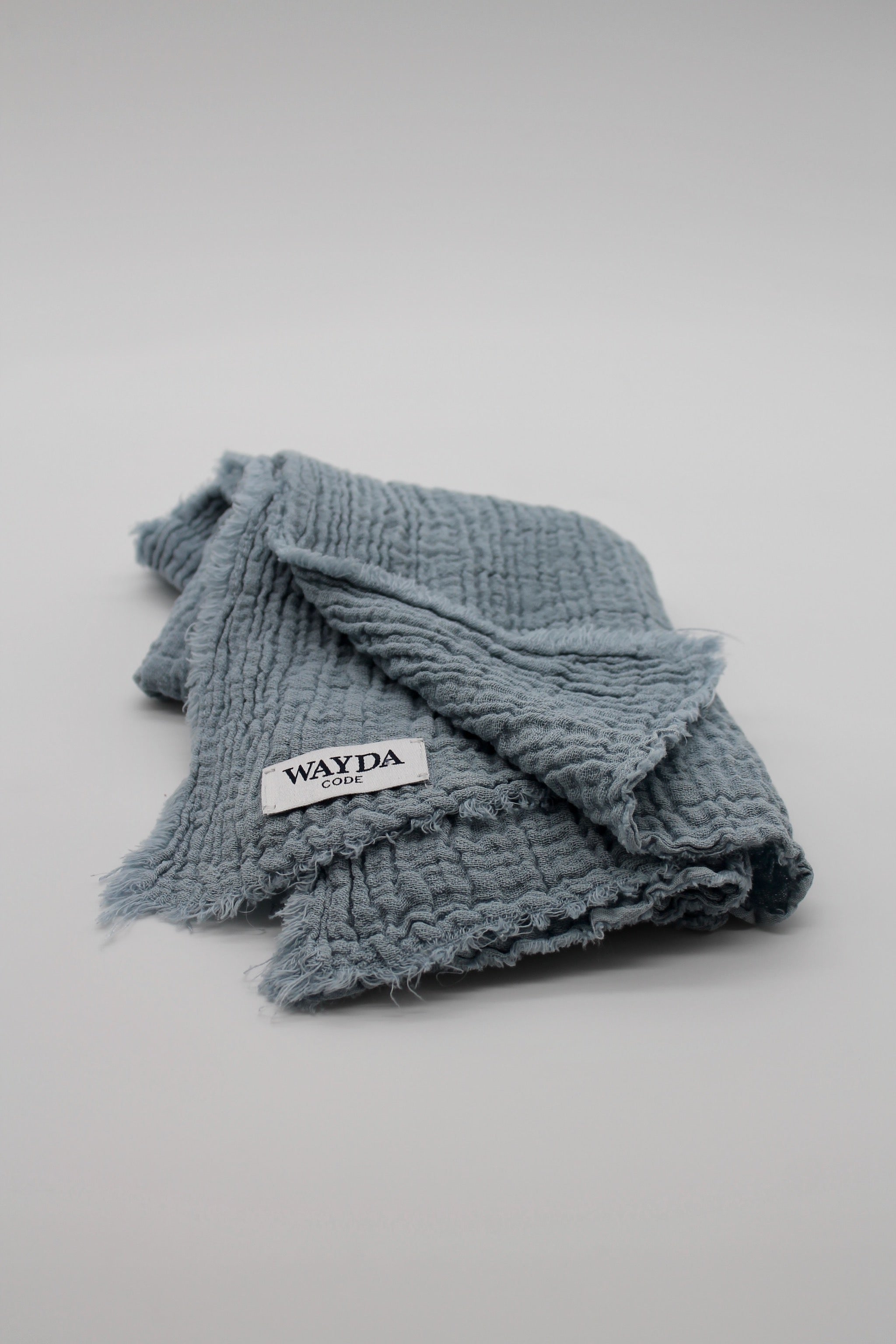 WAYDA muslin cotton scarf in eternity grey version edition – available in sizes 70x70cm, 100x100cm and 140x140cm, woven in Germany