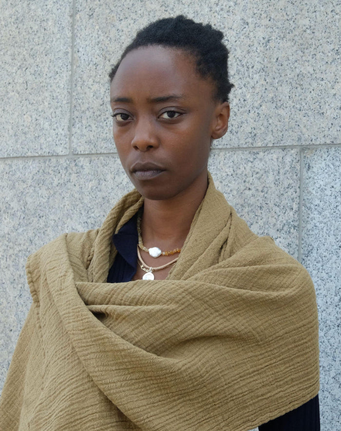 WAYDA muslin cotton scarf in modern bronze – available in sizes 70x70cm, 100x100cm and 140x140cm, woven in Germany